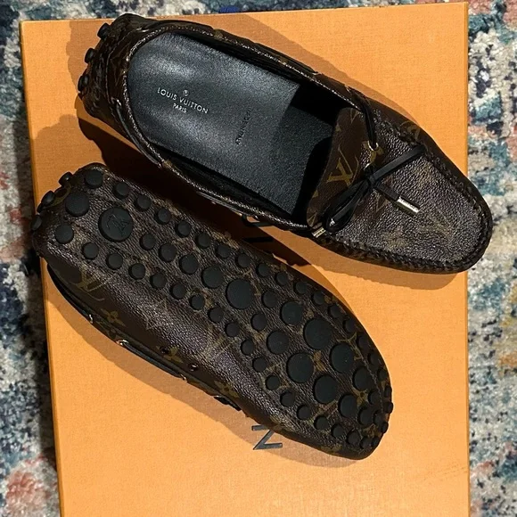Louis Vuitton Loafer/Moccasins/ Driving Shoes Authentic LV - Picture 3 of 5